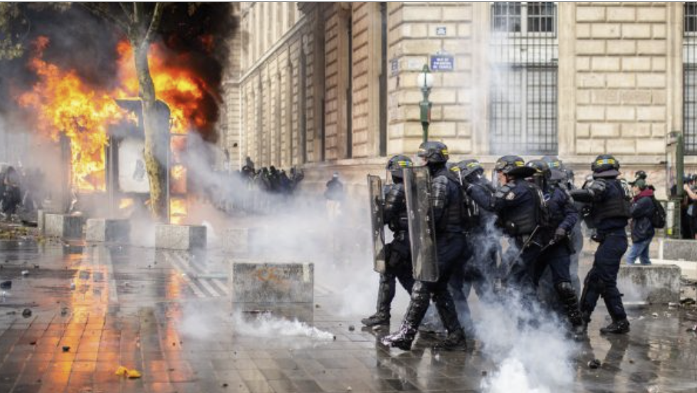 Trump insta a Francia a cerrar fronteras en medio disturbios