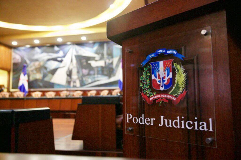 Aumento salarial de 30 % Poder Judicial genera debate en la RD