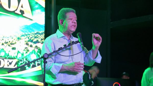 Leonel Fernández deplora falta de autoridad para negociar con EUA sobre arroz