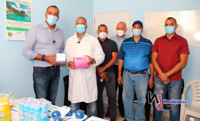 Senador Carlos Gómez continúa entrega de Medicamentos e insumos, a Hospitales de Jamao al Norte y Gaspar Hernández