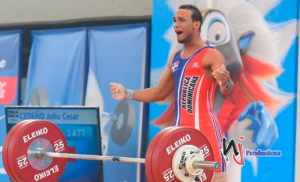 Julio Cedeño gana tres medallas en Campeonato Pesas de Ecuador