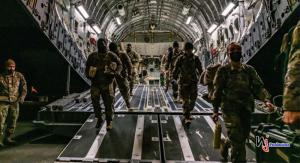 Aterriza primer contingente EEUU para reforzar posiciones de OTAN