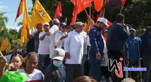 Médicos, maestros y dirigentes comunitarios de SFM protestan contra las ARS