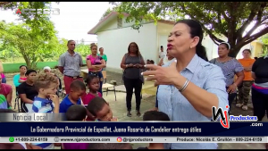 La Gobernadora Provincial de Espaillat, Juana Rosario de Candelier entregó útiles escolares a niños en la comunidad de la Soledad