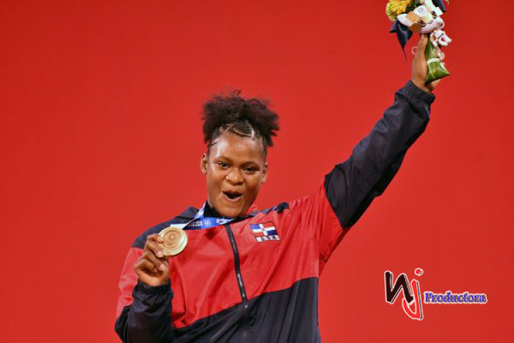 Crismery Santana gana bronce Tokio; voleibol de RD avanza cuartos de final