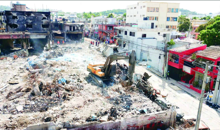 Ayuntamiento de San Cristóbal haría un parqueo en área de explosión.