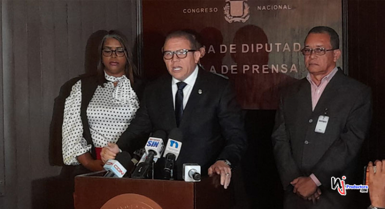 ¡Otra renuncia! Diputado Rafael Castillo se marcha y dice CP del PLD es “club de amigos”