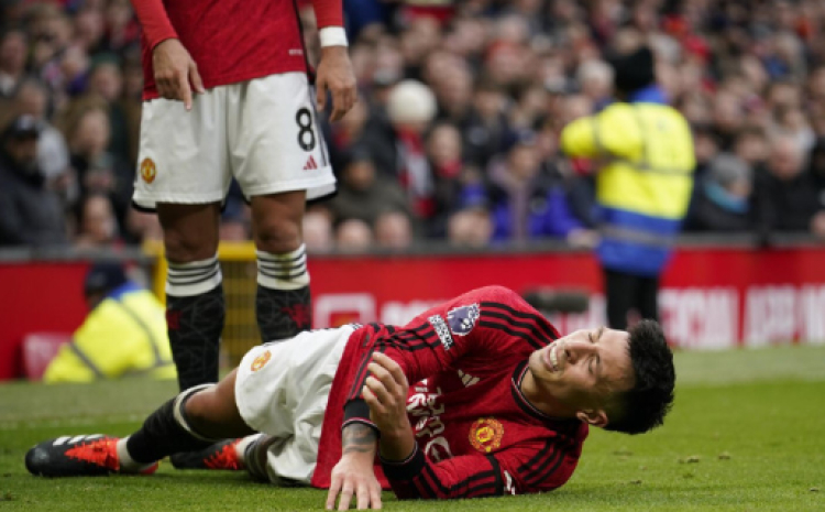Lisandro Martínez, del Manchester United, estará fuera al menos ocho semanas por lesión en rodilla