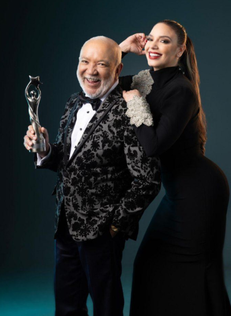 Jochy Santos y Hony Estrella conducirán Premios Soberano 2024