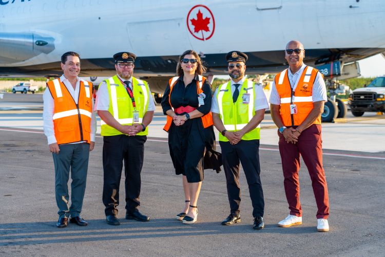 DP World Dominicana y Punta Cana Free Trade Zone reciben primer vuelo de carga para centro de servicios logísticos