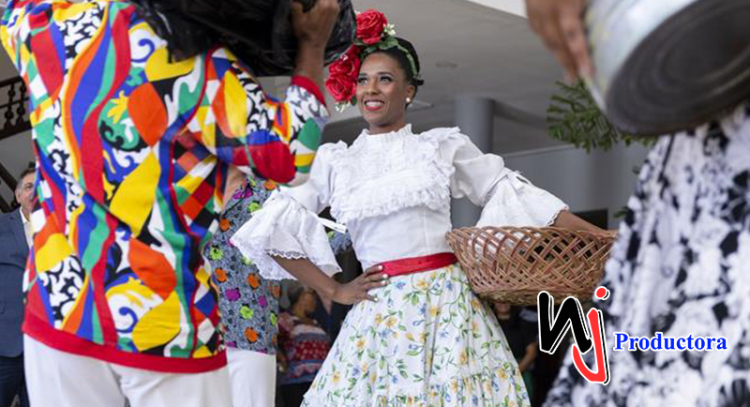 El Día Mundial del Folklore se celebra a ritmo de merengue