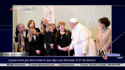 El papa aplaude a las mujeres por &quot;inspirar&quot; a las nuevas generaciones