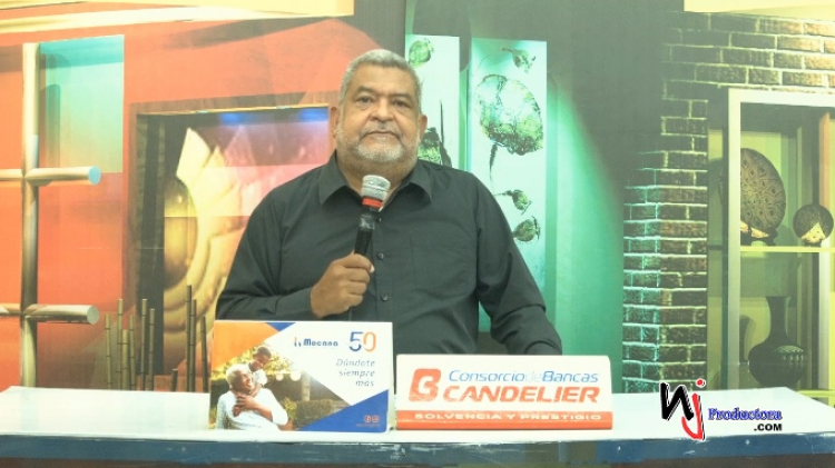 El Dr. Luis Díaz Estrella con la sección El dedo sobre la llaga en Acceso Sin Límites