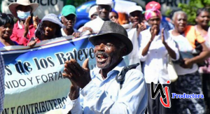 Braceros haitianos exigen frente DGM residencia permanente RD